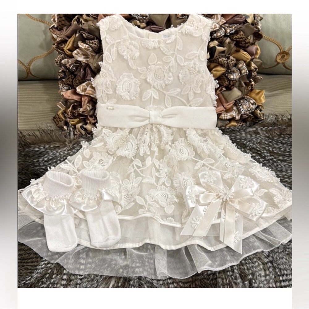 Mayoral kids dress size 2 & socks and bow price is firm